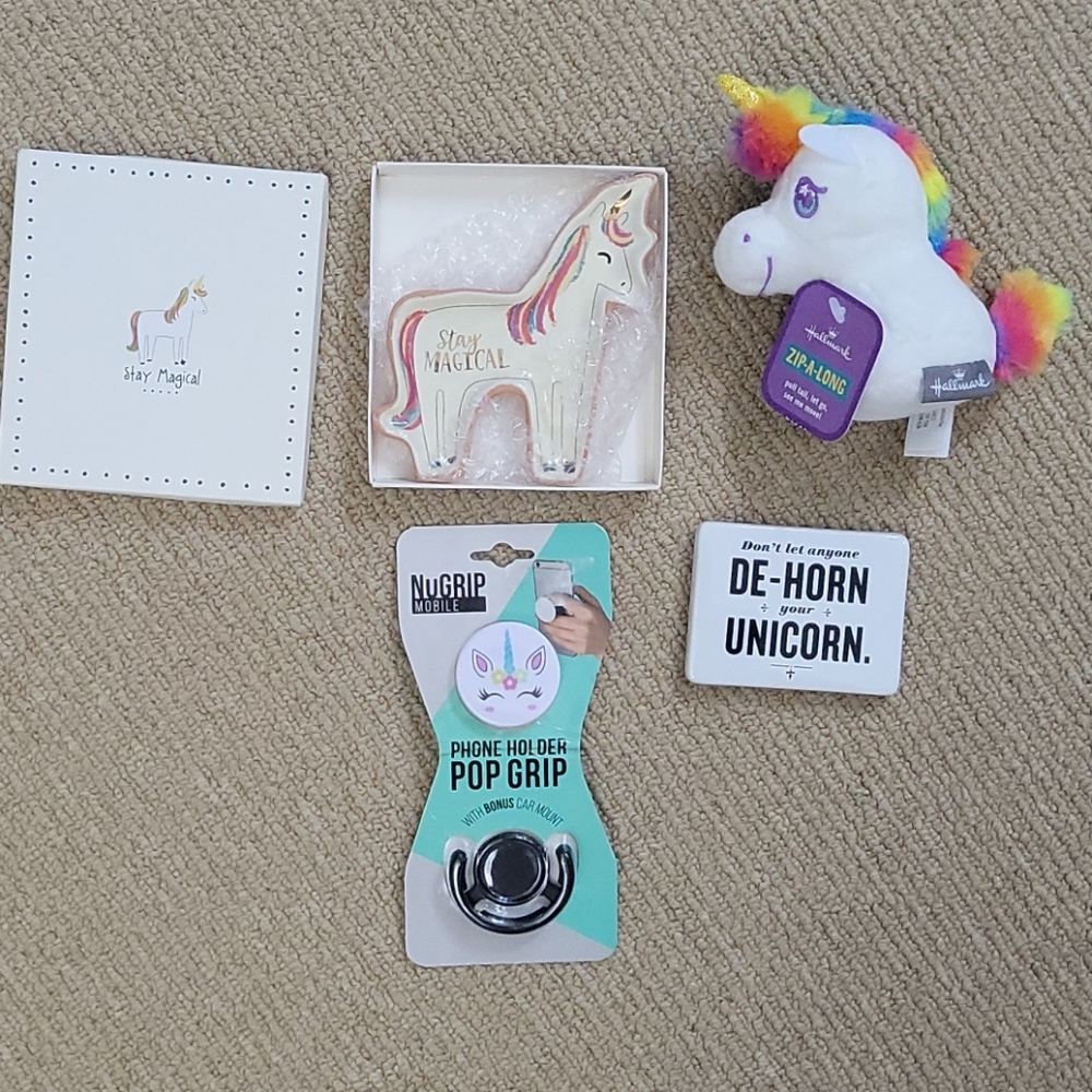 Unicorn 🦄 lot. Great Stocking Stuffer!